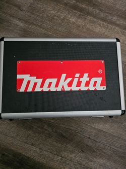 Makita Grinder