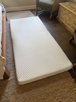 Foam mattress topper twin xl for dorm