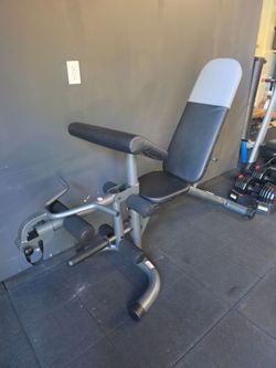 Adjustable Bench w/ Leg Extension & Preacher Pad