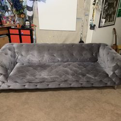 FREE COUCH**FREE COUCH