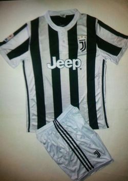 10 Children Soccer Uniforms Ages 6-9