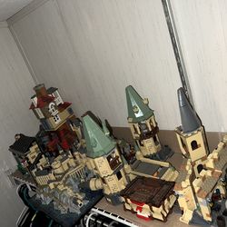 Bundle of lego harry potter. See what you want and ill let you know if available