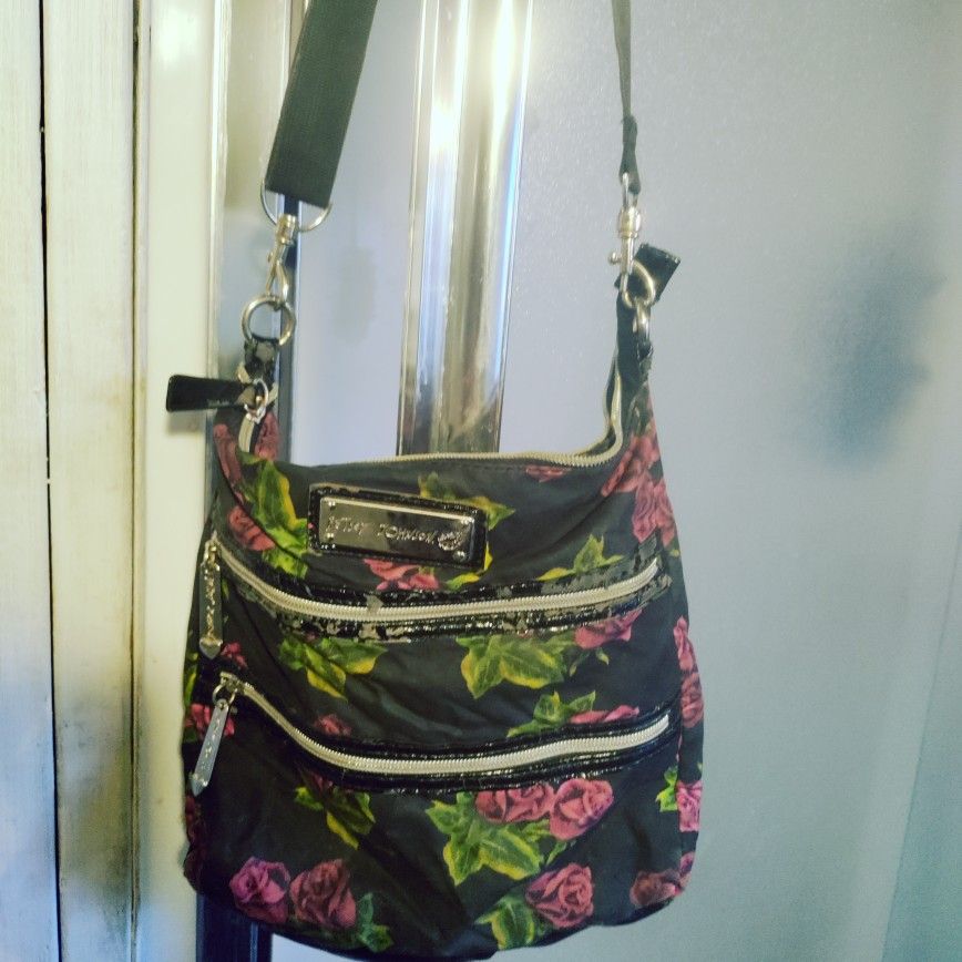 2 Betseyville shoulder bags