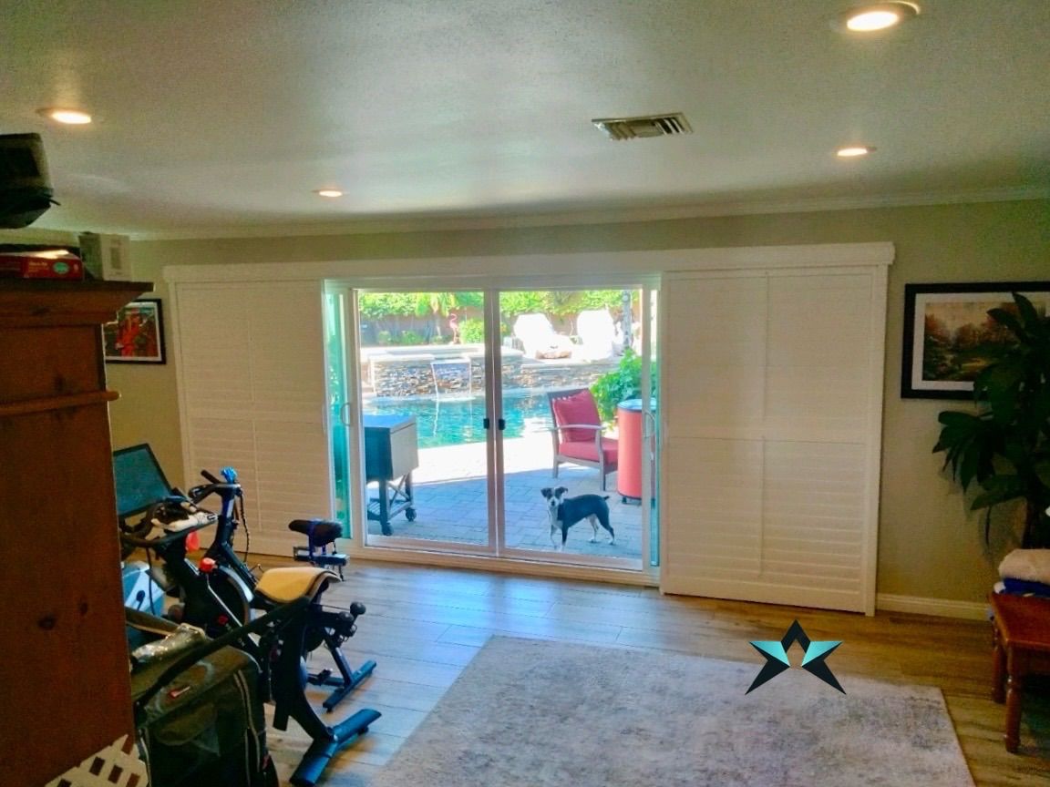 Custom Interior Wood Shutters. Install Included. Persianas De Madera. Best Pricing. We Service All of Southern California. 951-573-2560
