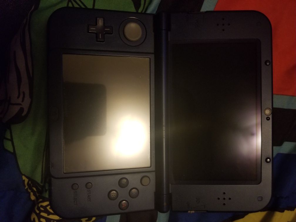 *USED* NEW Nintendo 3DS