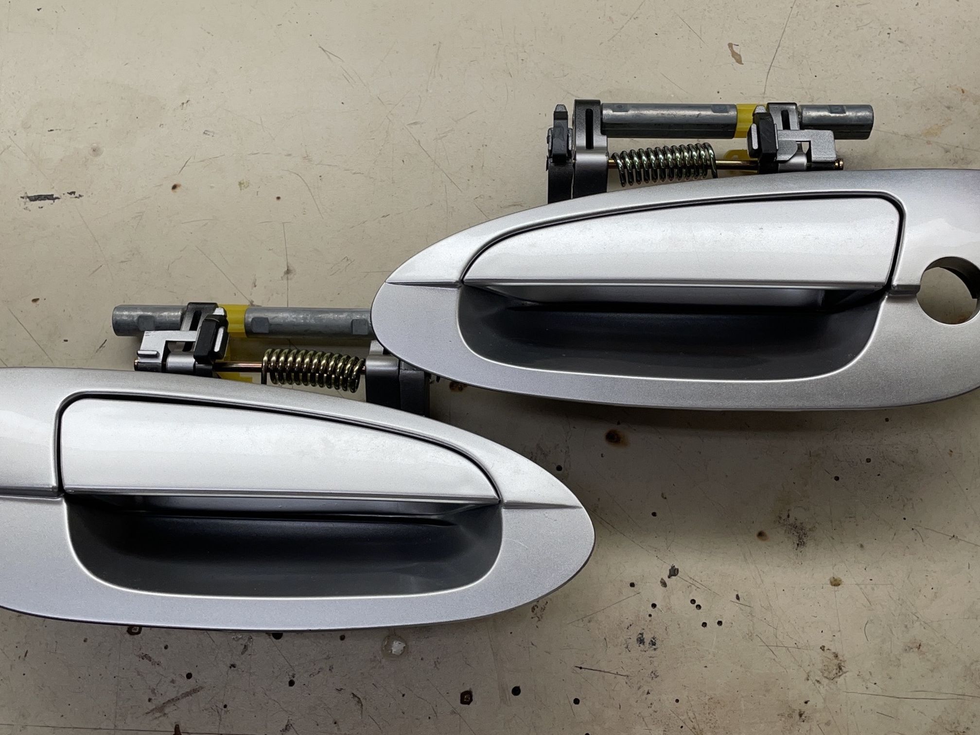 2002-2006 Nissan Altima Front Door Handles