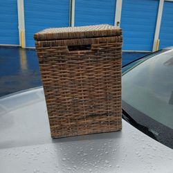 Wicker Hamper/ Storage