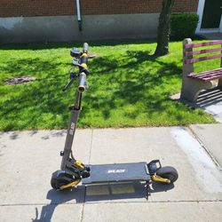 Splach Electric Scooter Dual Motor Used