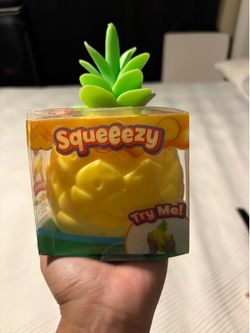 Pineapple squeezey