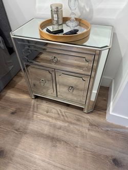 Z Gallerie Bedroom mirror furniture set
