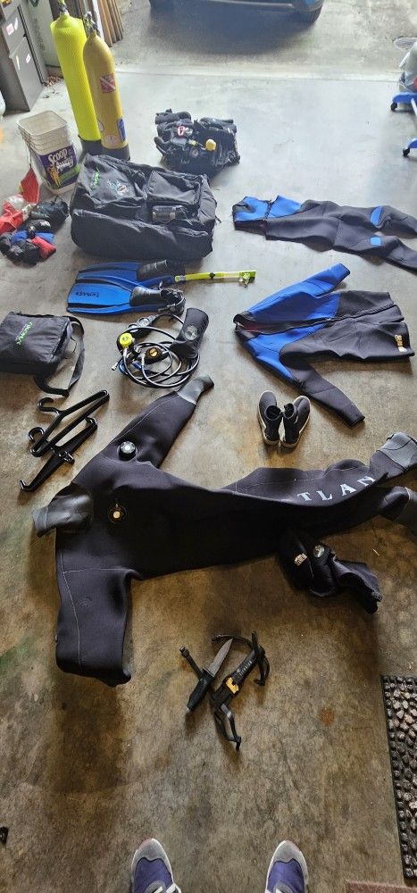 Scuba Gear. Wet & Semi Dry Suit