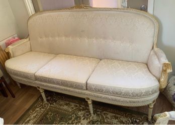 Antique Federal Style Settee Sofa
