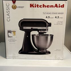 KitchenAid Mixer 4.5 Quart 4.3 Liters (Black)