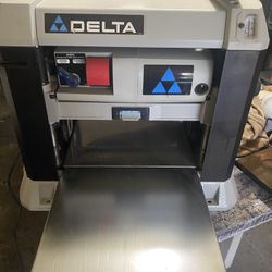 Delta wood planner