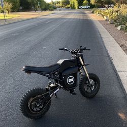Electric Pit Bike 