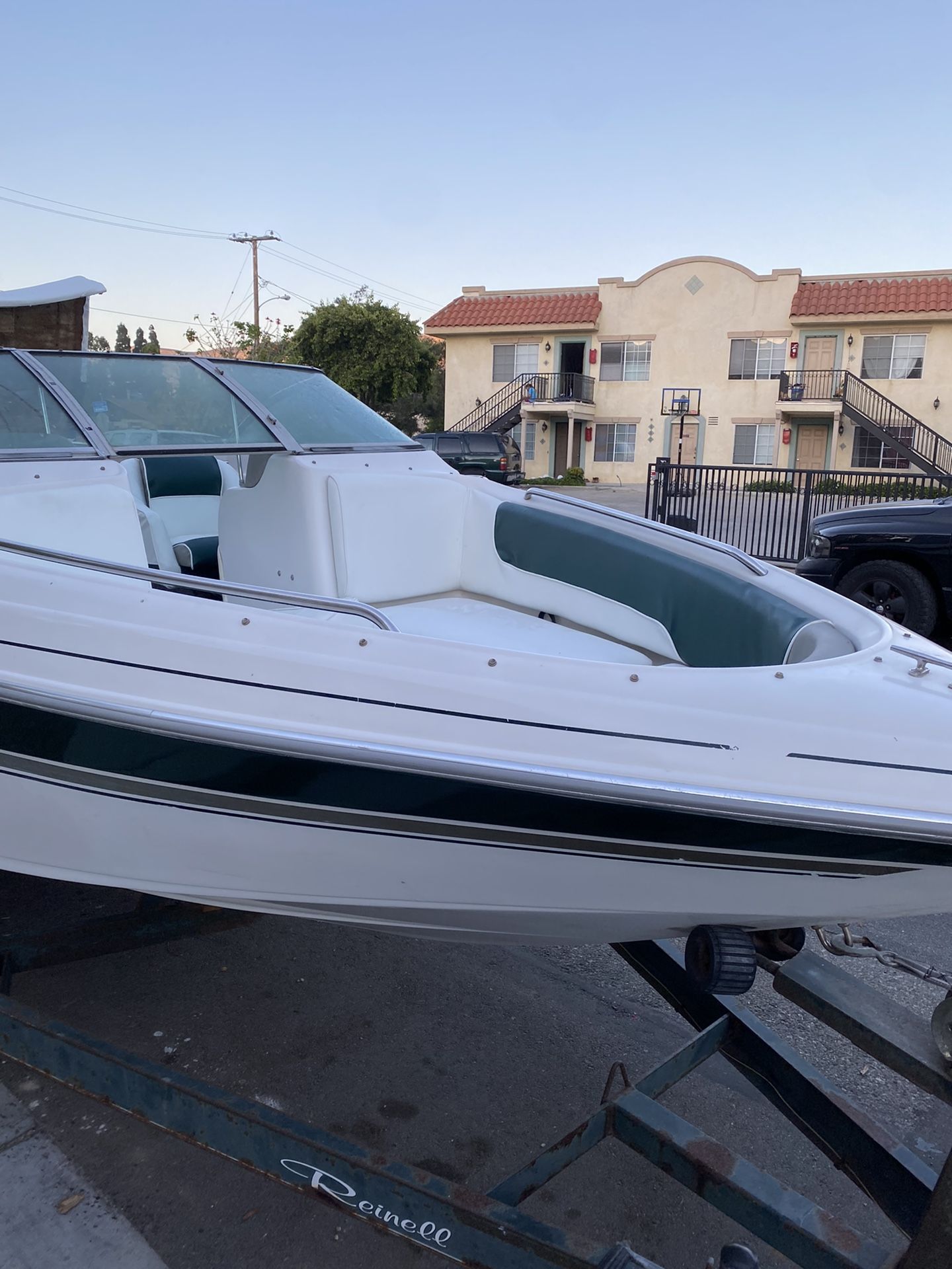 1997 Reinell 230
