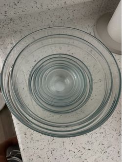 Set of 7 glass bowls