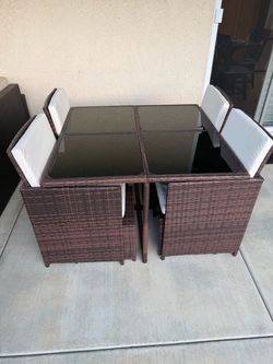 Patio/Outdoor furniture