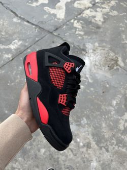 Air Jordan 4 Red Thunder Size 7.5