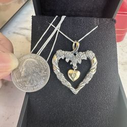 925 Sterling Silver / And Gold Over, ‘Always In My Heart’ By Thomas Kinkade, Hallmarked, Gorgeous Heart With Roses & Center Dangle Heart ❤️, 20in. 925