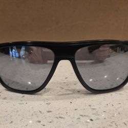 AUTHENTIC Oakley Breadbox Sunglasses 