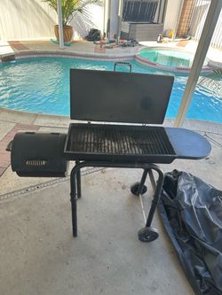 Smoker with cover
