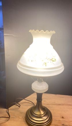 21x11 beautiful Victorian Oil Lamp