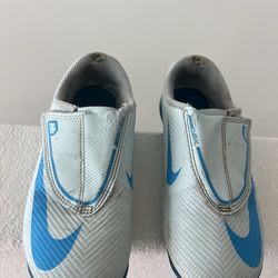 12 C  Nike Mercurial Vapor 16 Club MG Soccer Cleats Kids pretty used