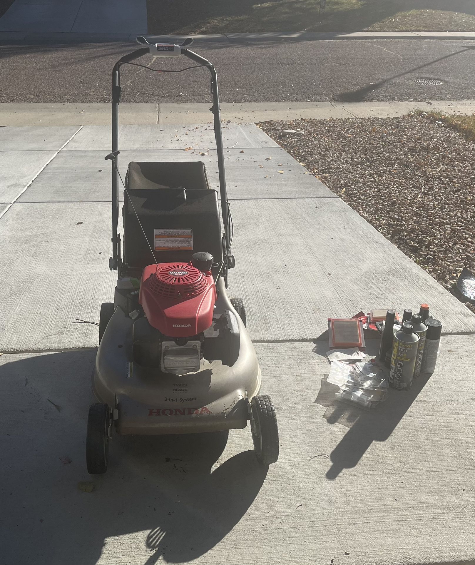 Honda Gas Lawnmower and Supplies 