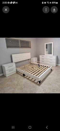 Bedroom Set. Stylish And Comfort For Your Home! - Juego de cuarto ¡ Estilo y comodidad para su hogar!