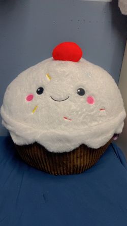 Big Cupcake plush