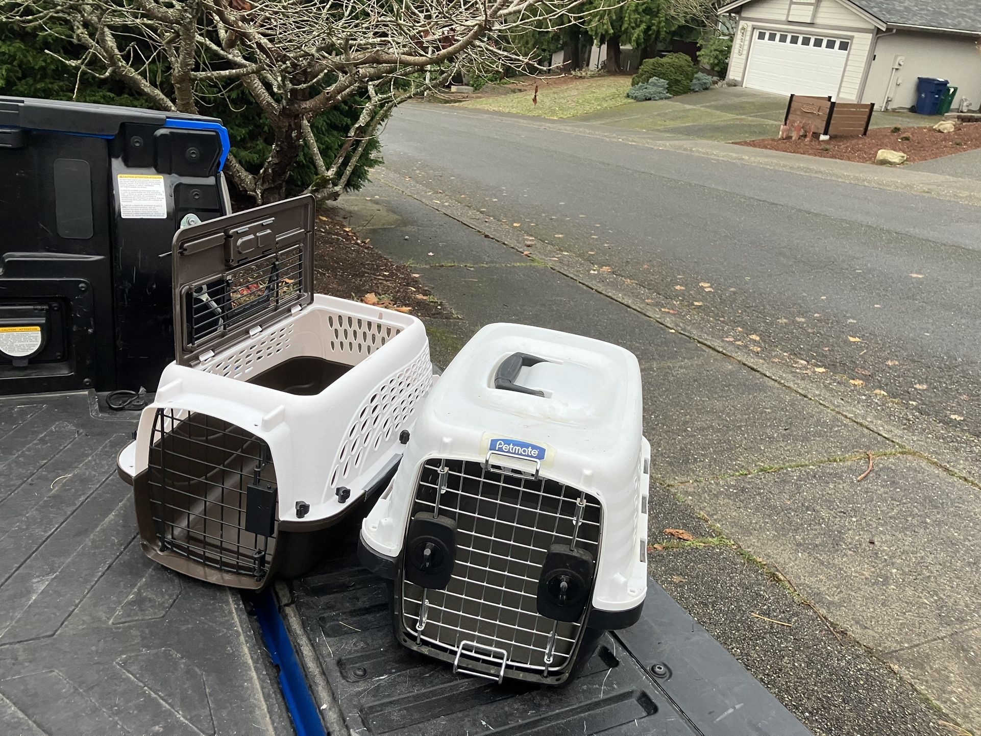 Small Dog Cat Rabbit Bunny Kennel Crate Carrier Like New 20” L by 10” W by 10” H $20 Each