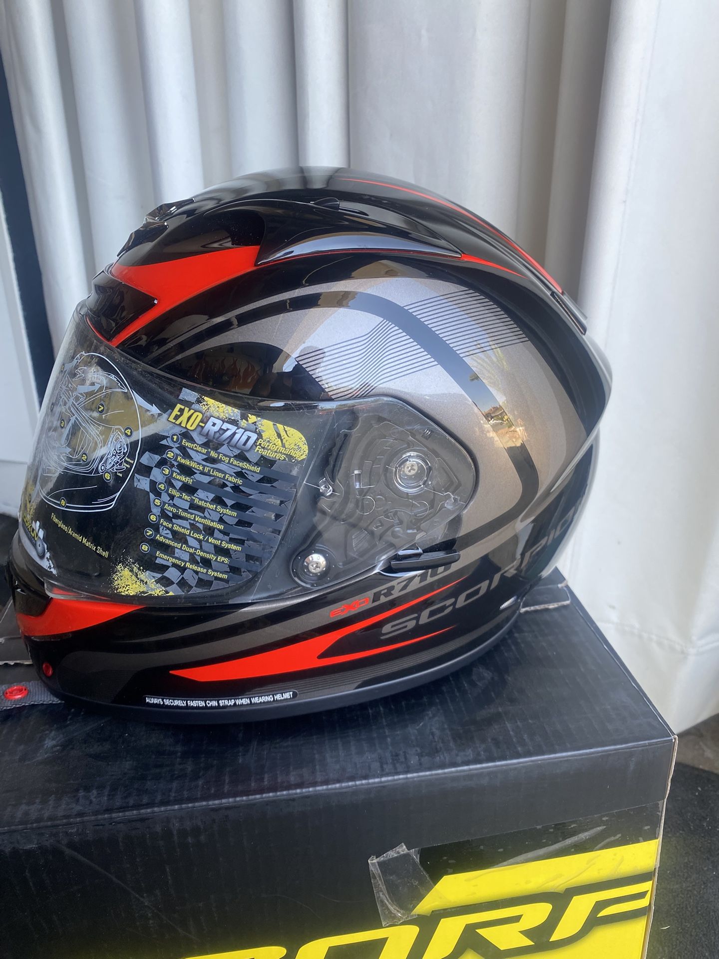 Scorpion Exo R710 XS