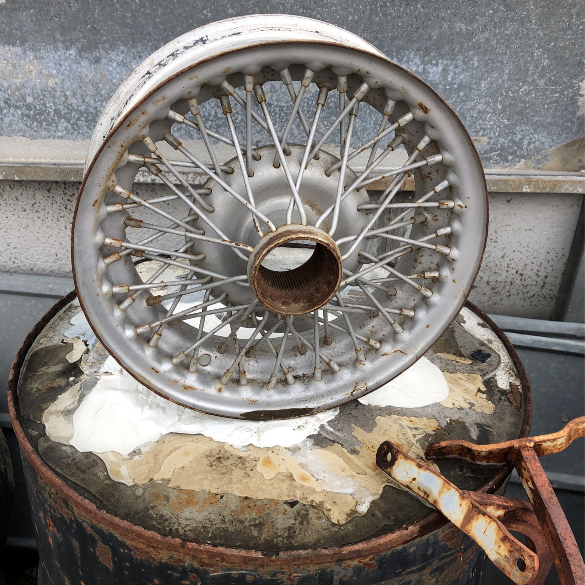 Triumph spitfire wire wheel