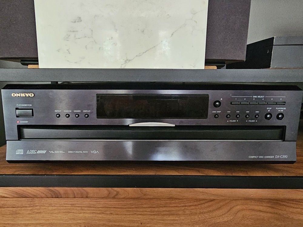 Onkyo DX-C390 6 CD Changer/Player