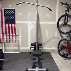 Lat Pulldown Machine