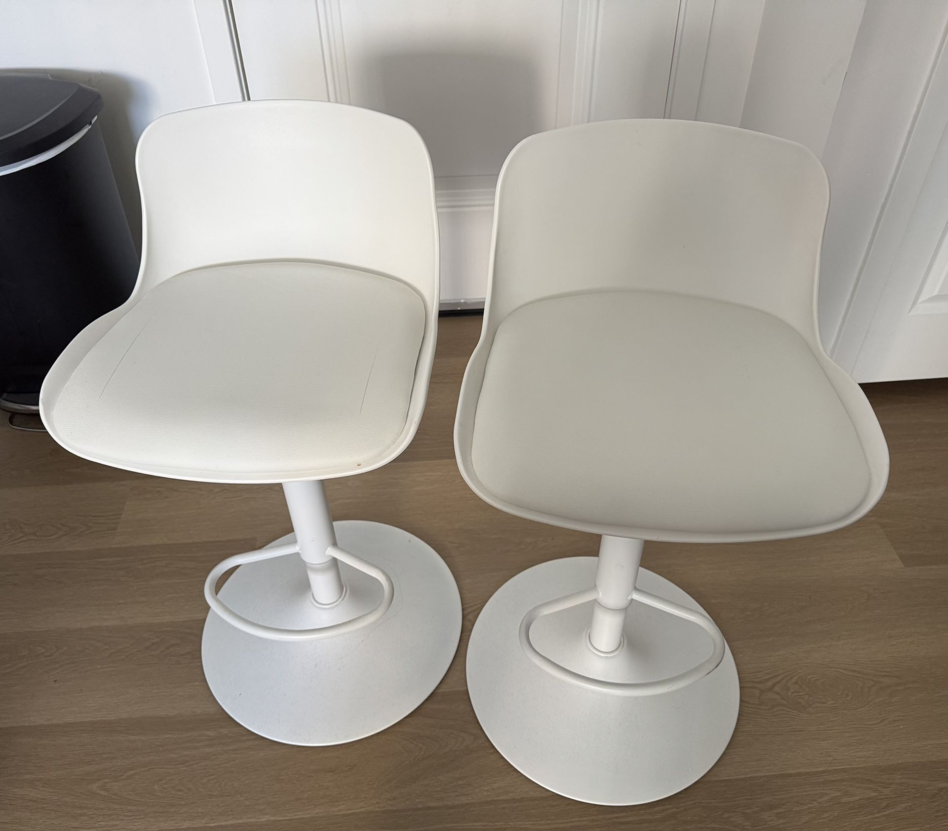 White Bar Stools