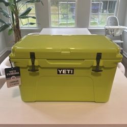 YETI Tundra 45 Cooler 