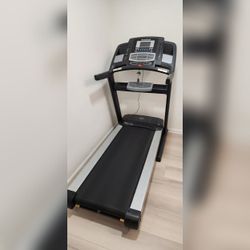 NordicTrack Elite 7700 Treadmill - Excellent - 2020