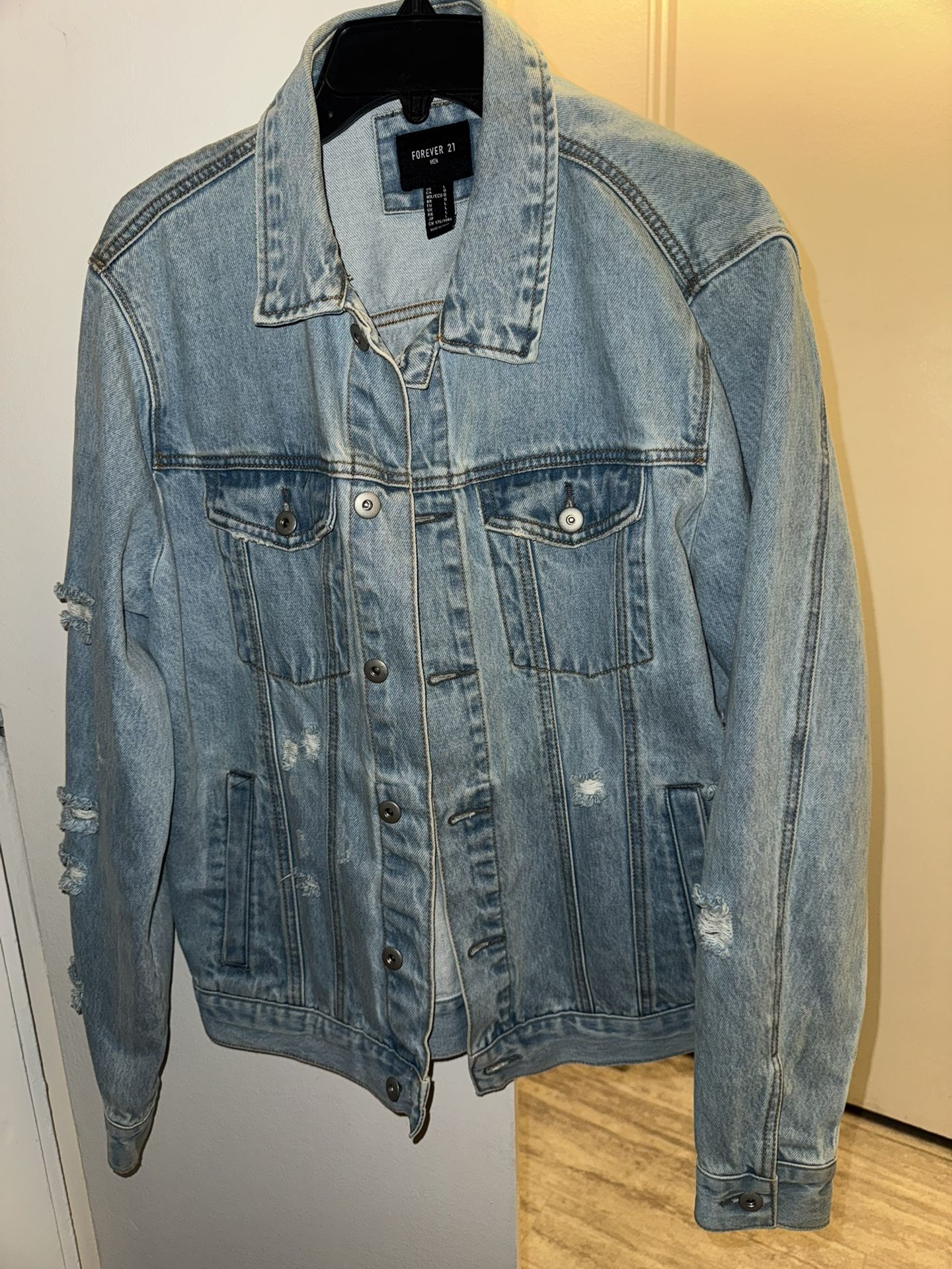 Jean Jacket Men’s Size Large
