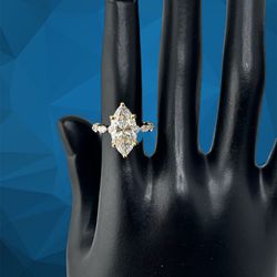Yellow gold marquise-cut lab-grown diamond ring