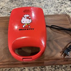 Hello Kitty Sandwich Maker, Electric 520W, Red, 6 x 8.75 inches