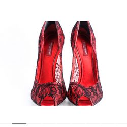 Dolce & Gabbana Red Lace High Heels
