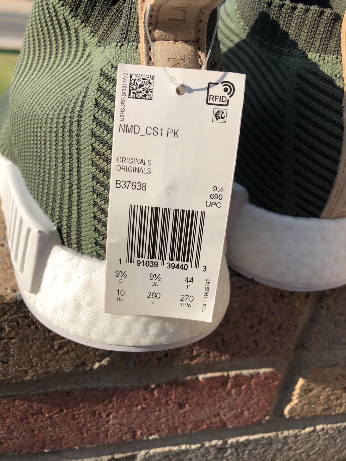 Nmd r1 primeknit night cargo size 10