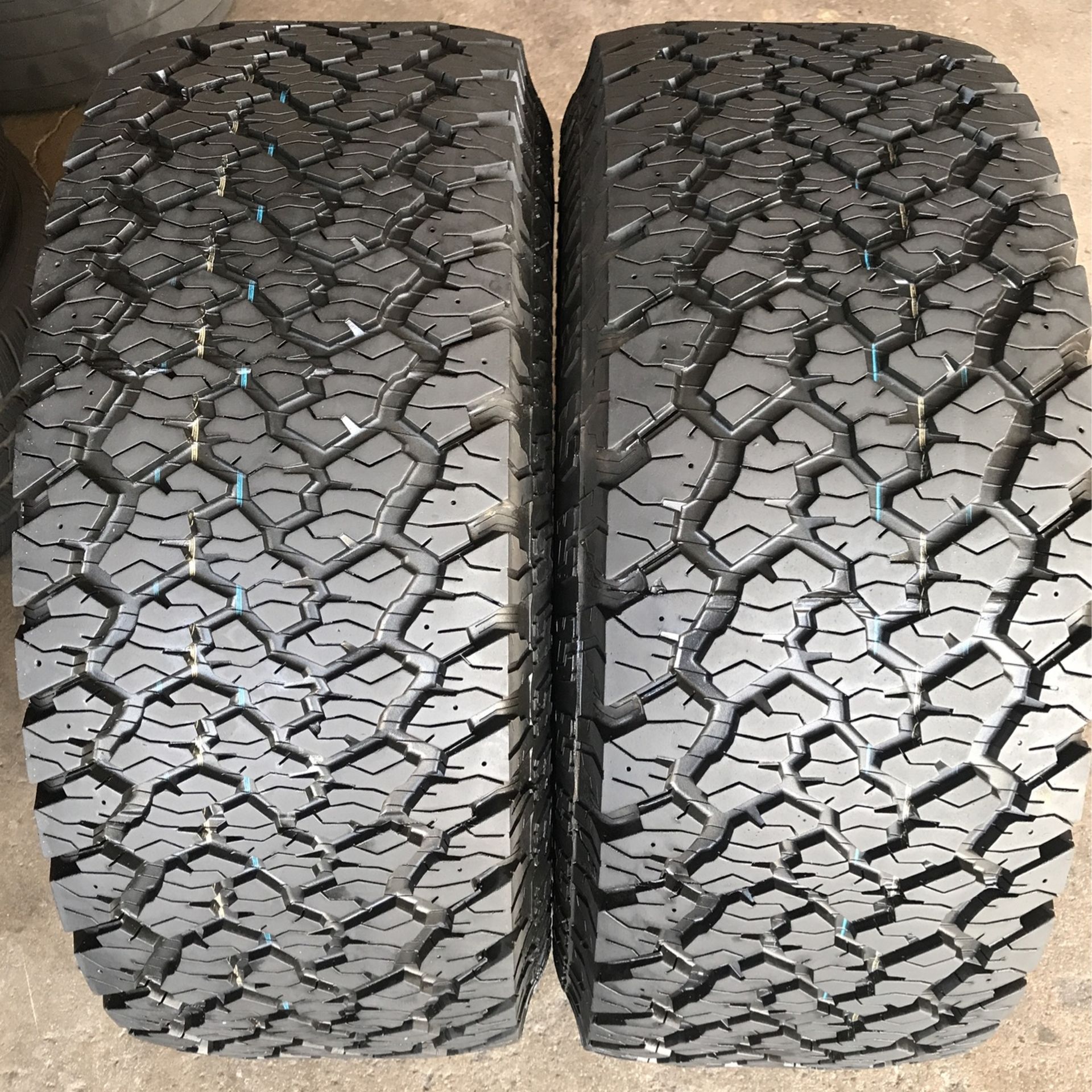 33x12.50R15 Pair Used General Grabber At2 80%life