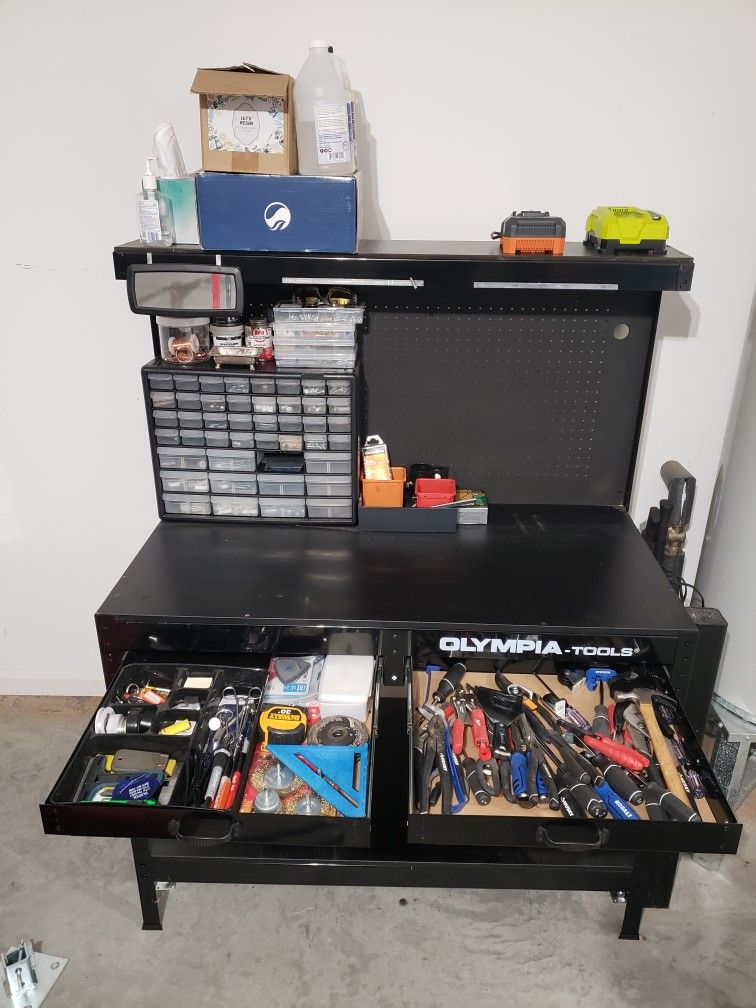Work Desk