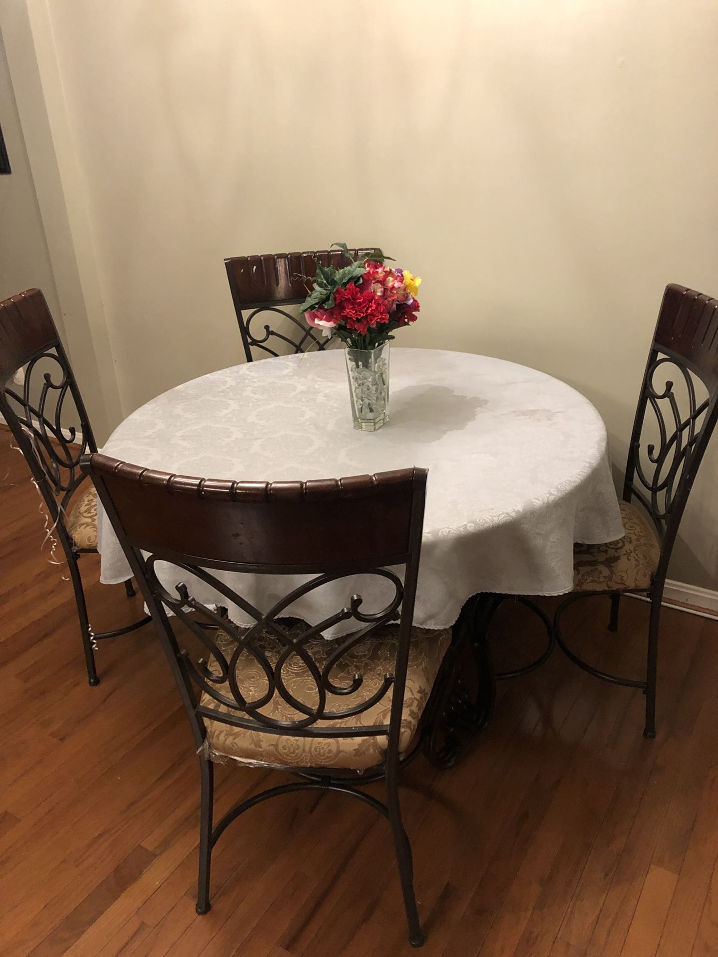 Kitchen Table for Sell