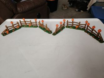 Gently Used 2004 Lemax SPOOKY TOWN Pumpkin Fence 6 pc Set #44142
