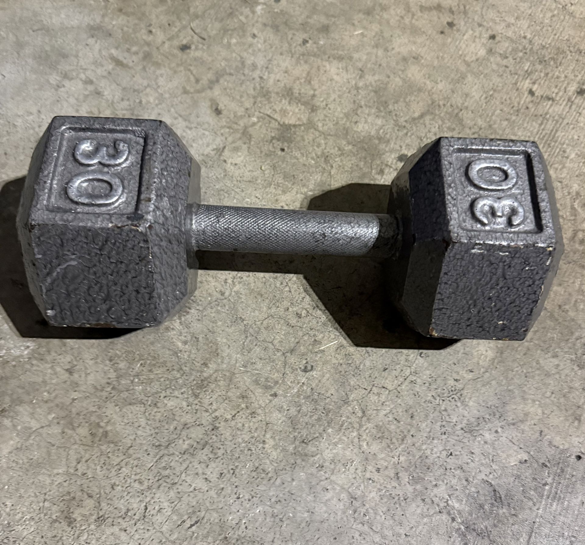 Single 30 Lb Dumbbell 