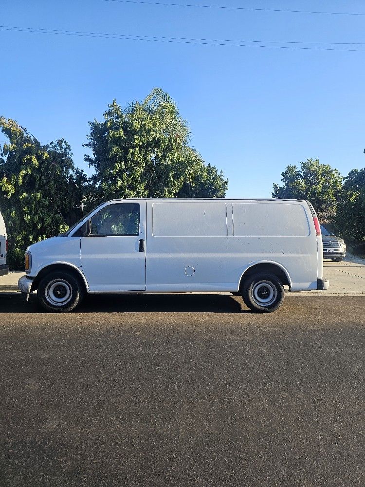 2000 Chevrolet Express